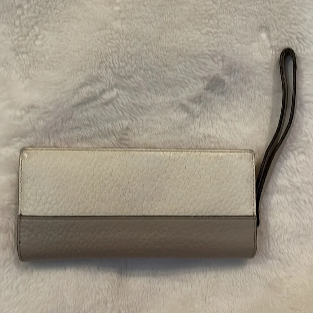 Kate Spade Wallet - Picture 2 of 4